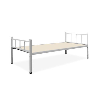 La polvere ha ricoperto l'esercito robusto Gray Green Color Steel Bed d'armadio inferiore
