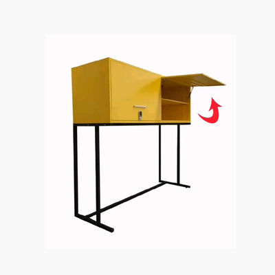 Mobilia moderna dei gabinetti di stoccaggio del garage del metallo sopra il Governo di parcheggio dell'automobile